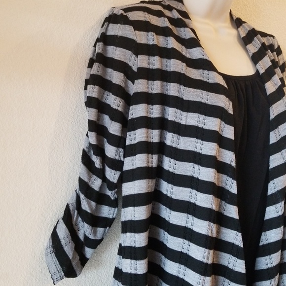 ❣CATO Black Gray Stripe Attached Tank Cardigan❣ - Picture 5 of 7